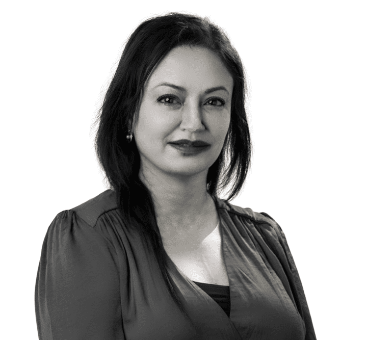 Dr Roshmeen Azam Headshot