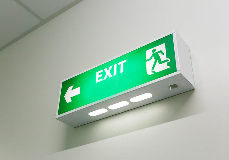 Resi_7_Fire-Safety-A-Practical-Approach-web Fire Safety: A Practical Approach Course artwork - Exit Sign