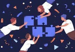 Smart_Groups Animated image of people connecting a puzzle